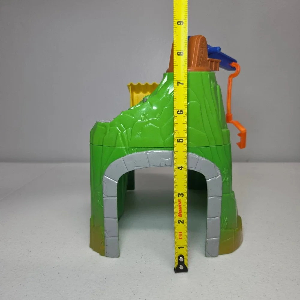 Fisher Price Thomas Friends TrackMaster Green Mountain Tunnel with Crane‎